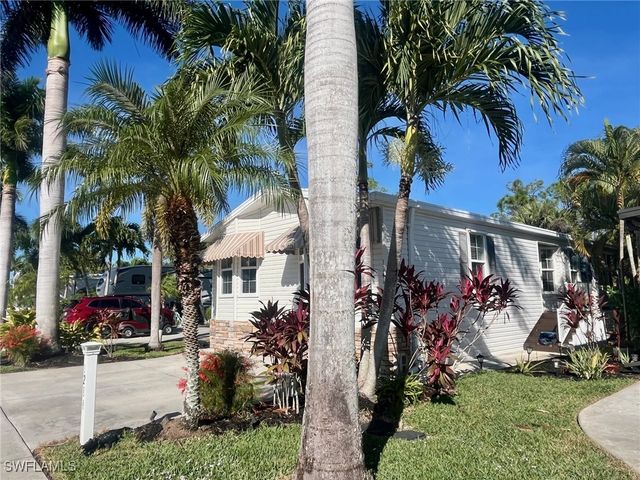 1284 Diamond Lake CIR, Naples, FL 34114