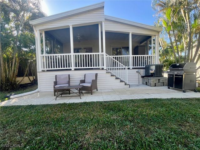 1284 Diamond Lake CIR, Naples, FL 34114