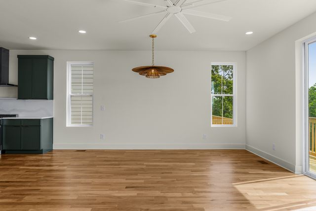 2158 Summitt Ave, Nashville, TN 37218