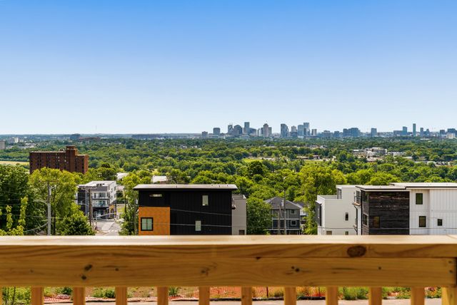 2158 Summitt Ave, Nashville, TN 37218
