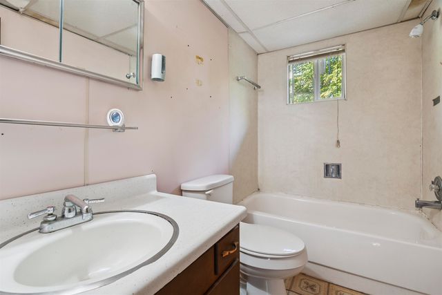 89 Cottonwood Trail, Gilford, NH 03249