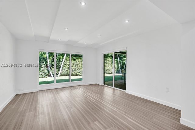 4726 Alton Rd, Miami Beach, FL 33140
