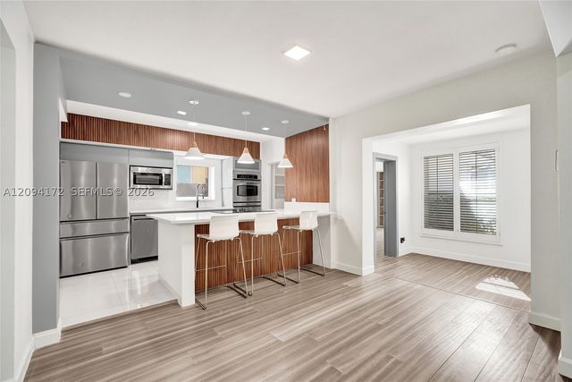 4726 Alton Rd, Miami Beach, FL 33140