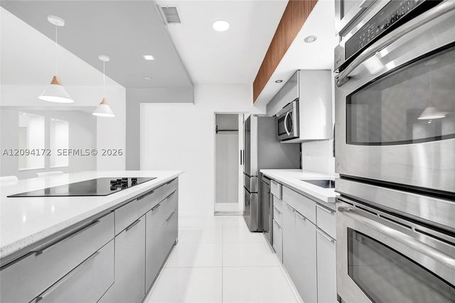 4726 Alton Rd, Miami Beach, FL 33140