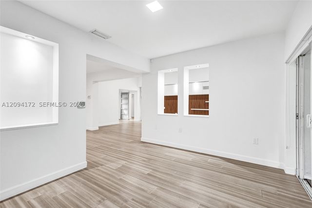 4726 Alton Rd, Miami Beach, FL 33140