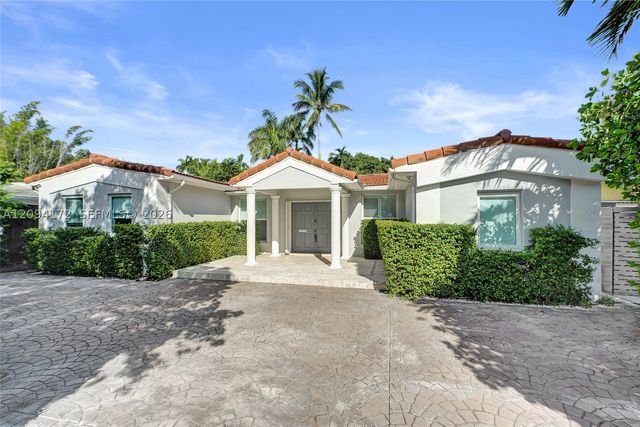 4726 Alton Rd, Miami Beach, FL 33140