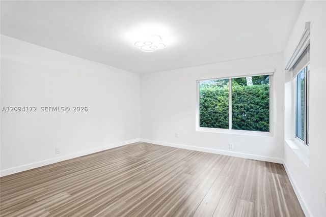 4726 Alton Rd, Miami Beach, FL 33140