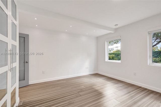4726 Alton Rd, Miami Beach, FL 33140