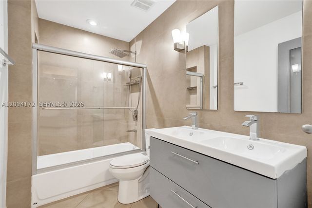 4726 Alton Rd, Miami Beach, FL 33140