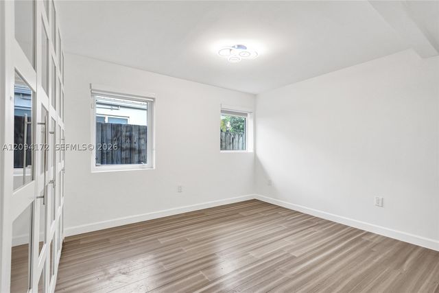 4726 Alton Rd, Miami Beach, FL 33140