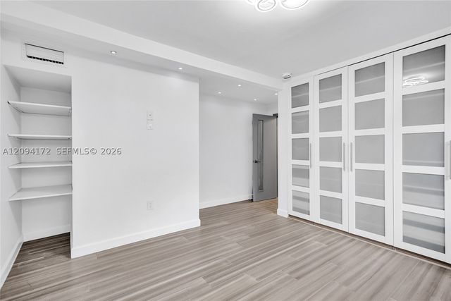 4726 Alton Rd, Miami Beach, FL 33140
