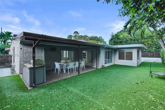 4726 Alton Rd, Miami Beach, FL 33140