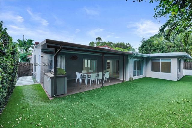 4726 Alton Rd, Miami Beach, FL 33140