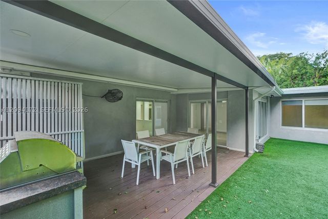 4726 Alton Rd, Miami Beach, FL 33140