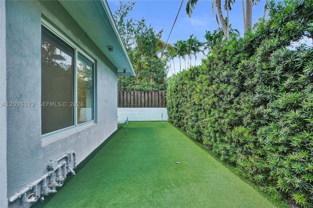 4726 Alton Rd, Miami Beach, FL 33140