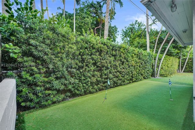 4726 Alton Rd, Miami Beach, FL 33140