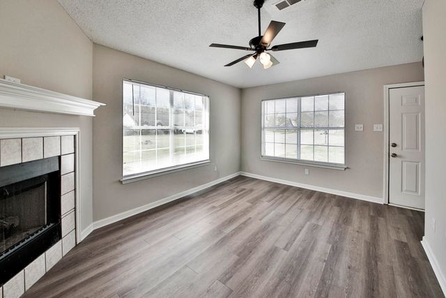 125 PINE RIDGE LN, Oakland, TN 38060