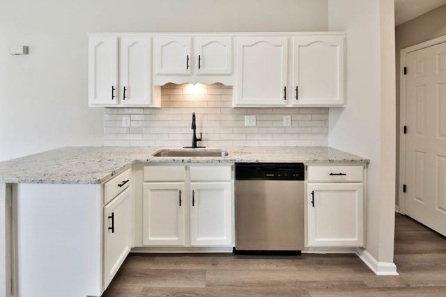 125 PINE RIDGE LN, Oakland, TN 38060