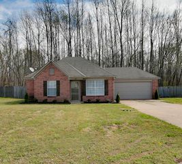 125 PINE RIDGE LN, Oakland, TN 38060