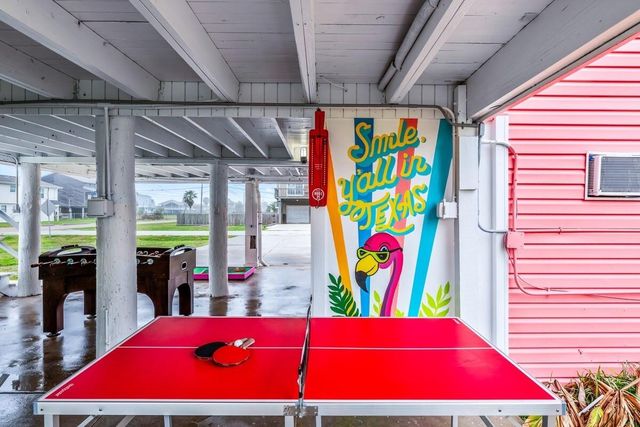 16535 Mansvelt Road, Jamaica Beach, TX 77554