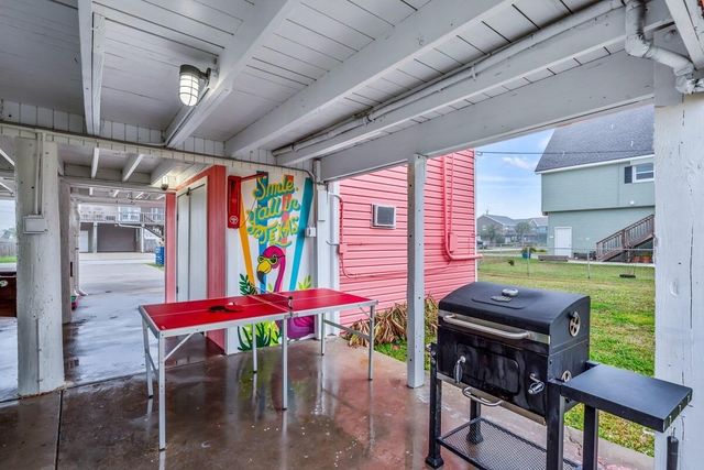 16535 Mansvelt Road, Jamaica Beach, TX 77554