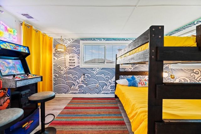 16535 Mansvelt Road, Jamaica Beach, TX 77554