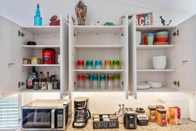 16535 Mansvelt Road, Jamaica Beach, TX 77554