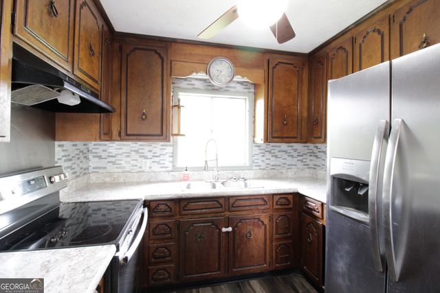 136 Morris Drive, Alma, GA 31510
