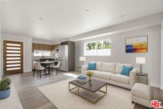 716 W 41st Place 3/4, Los Angeles, CA 90037