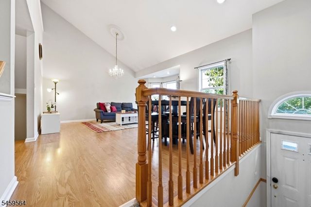 347 Winthrop Dr, Nutley Twp., NJ 07110