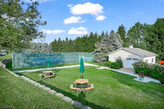 347 Winthrop Dr, Nutley Twp., NJ 07110