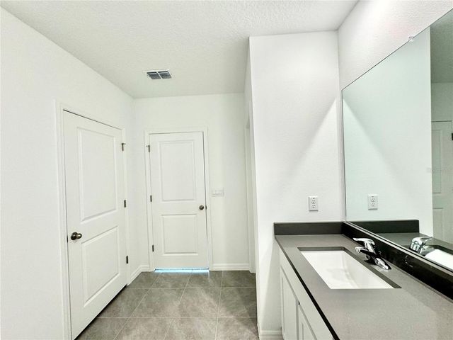 35629 KINSEY POINT, Zephyrhills, FL 33541