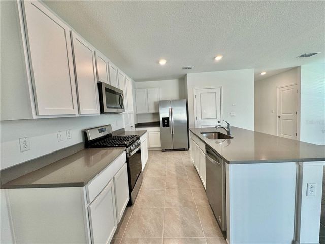 35629 KINSEY POINT, Zephyrhills, FL 33541