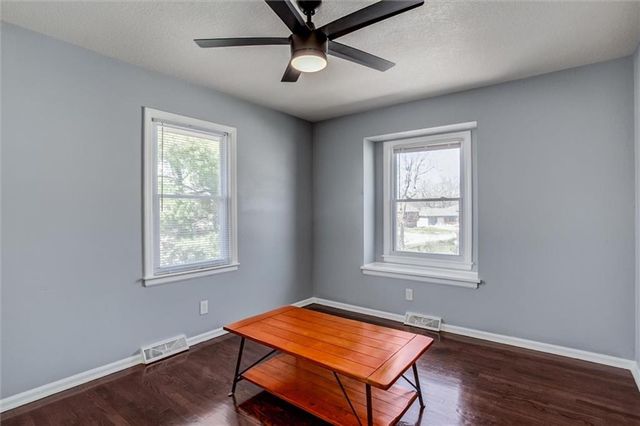 7917 E 117th Street, Kansas City, MO 64134