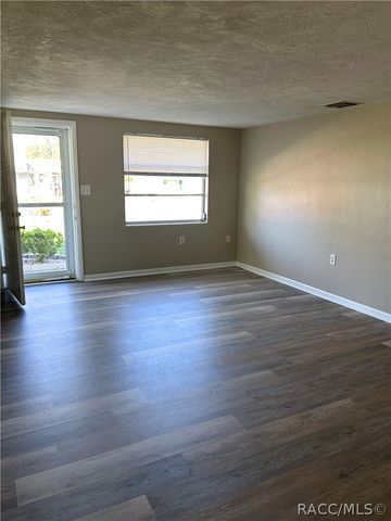 6 Donna Street, Beverly Hills, FL 34465