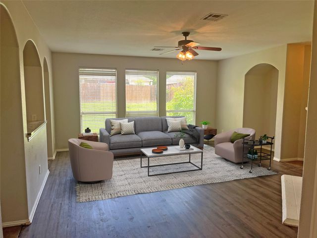 140 Pecanwood S, Kyle, TX 78640