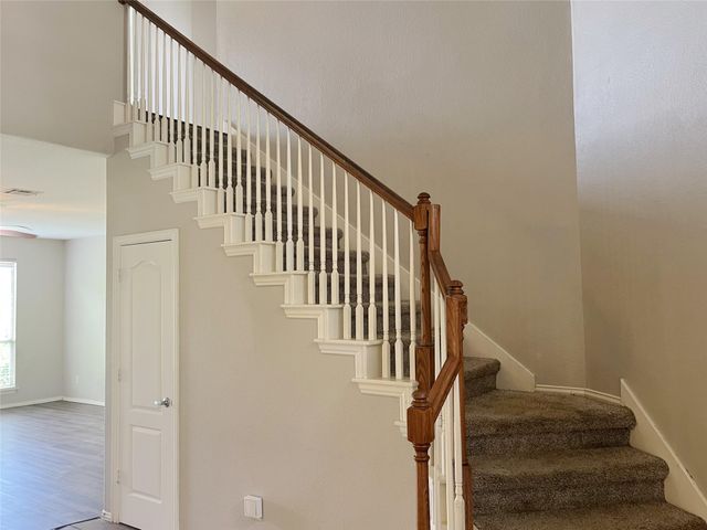 140 Pecanwood S, Kyle, TX 78640