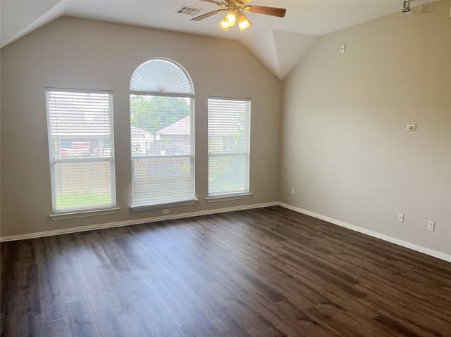 140 Pecanwood S, Kyle, TX 78640