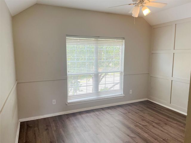 140 Pecanwood S, Kyle, TX 78640