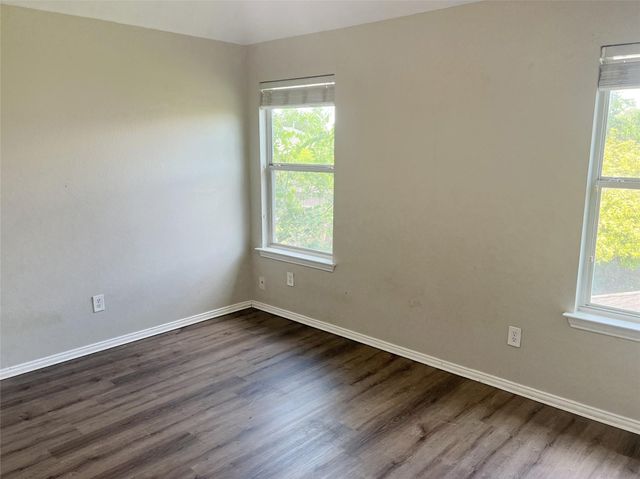 140 Pecanwood S, Kyle, TX 78640