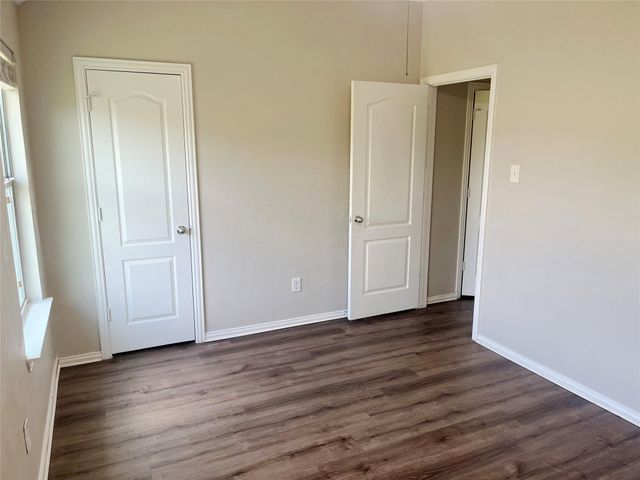 140 Pecanwood S, Kyle, TX 78640