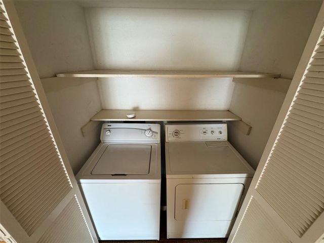 2100 Tanglewilde 344, Houston, TX 77063