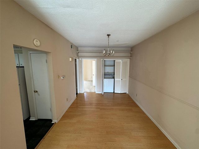 2100 Tanglewilde 344, Houston, TX 77063