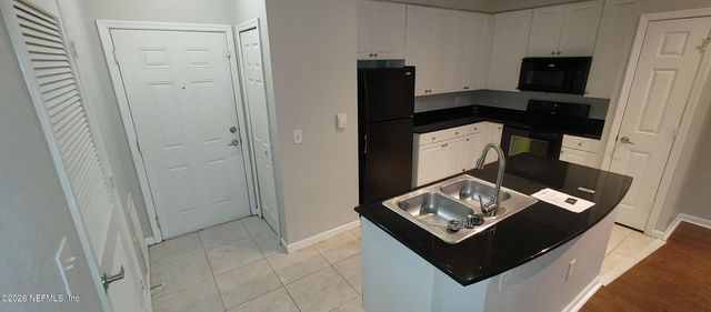 8539 GATE Parkway W 9129, Jacksonville, FL 32216