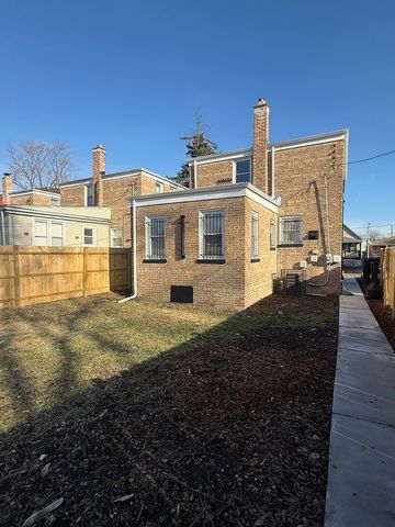 9144 S Dobson Avenue, Chicago, IL 60619