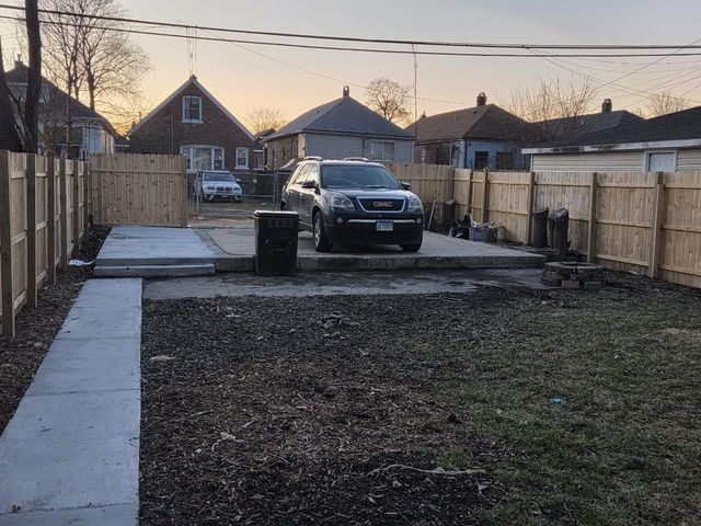 9144 S Dobson Avenue, Chicago, IL 60619