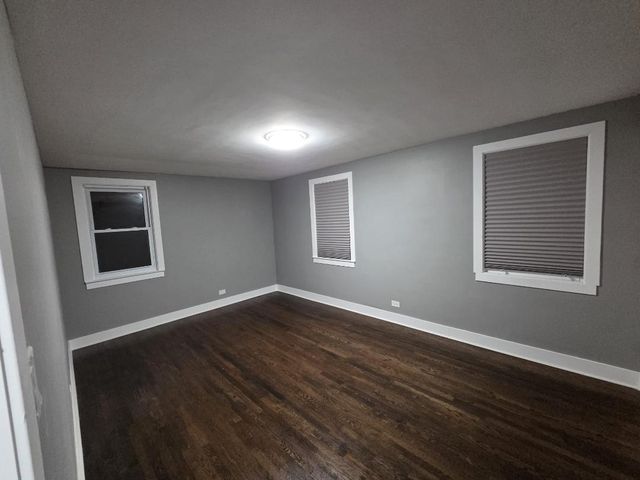 9144 S Dobson Avenue, Chicago, IL 60619