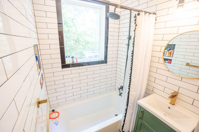 1235 Ashley Hall Road, Charleston, SC 29407