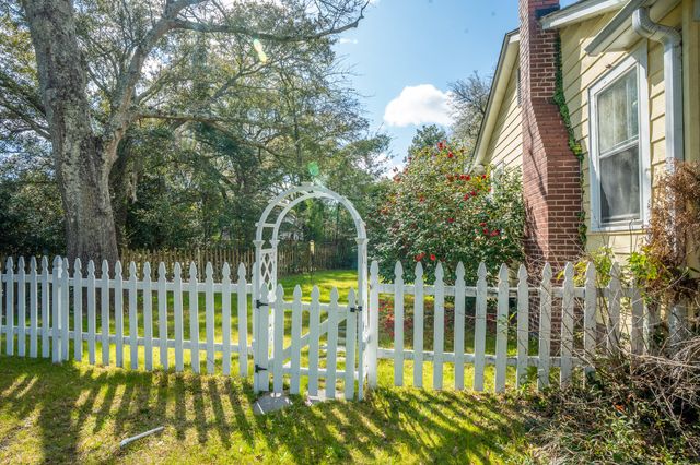 1235 Ashley Hall Road, Charleston, SC 29407