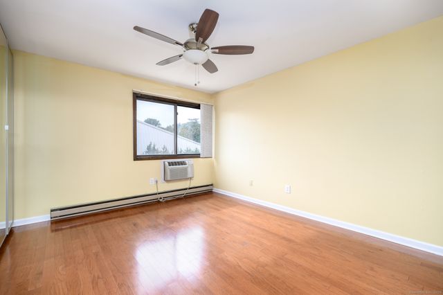 22 Radio Place APT 10, Stamford, CT 06906